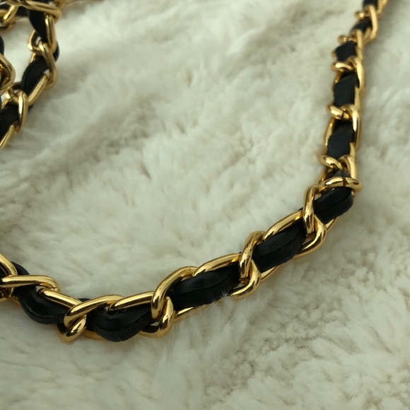 Vintage Black Leather Convertible Clutch/Crossbody - Picture 4 of 8